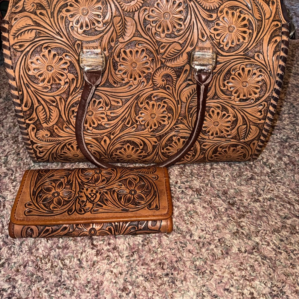 Tooled Floral Leather Satchel and Wallet Set in Brown